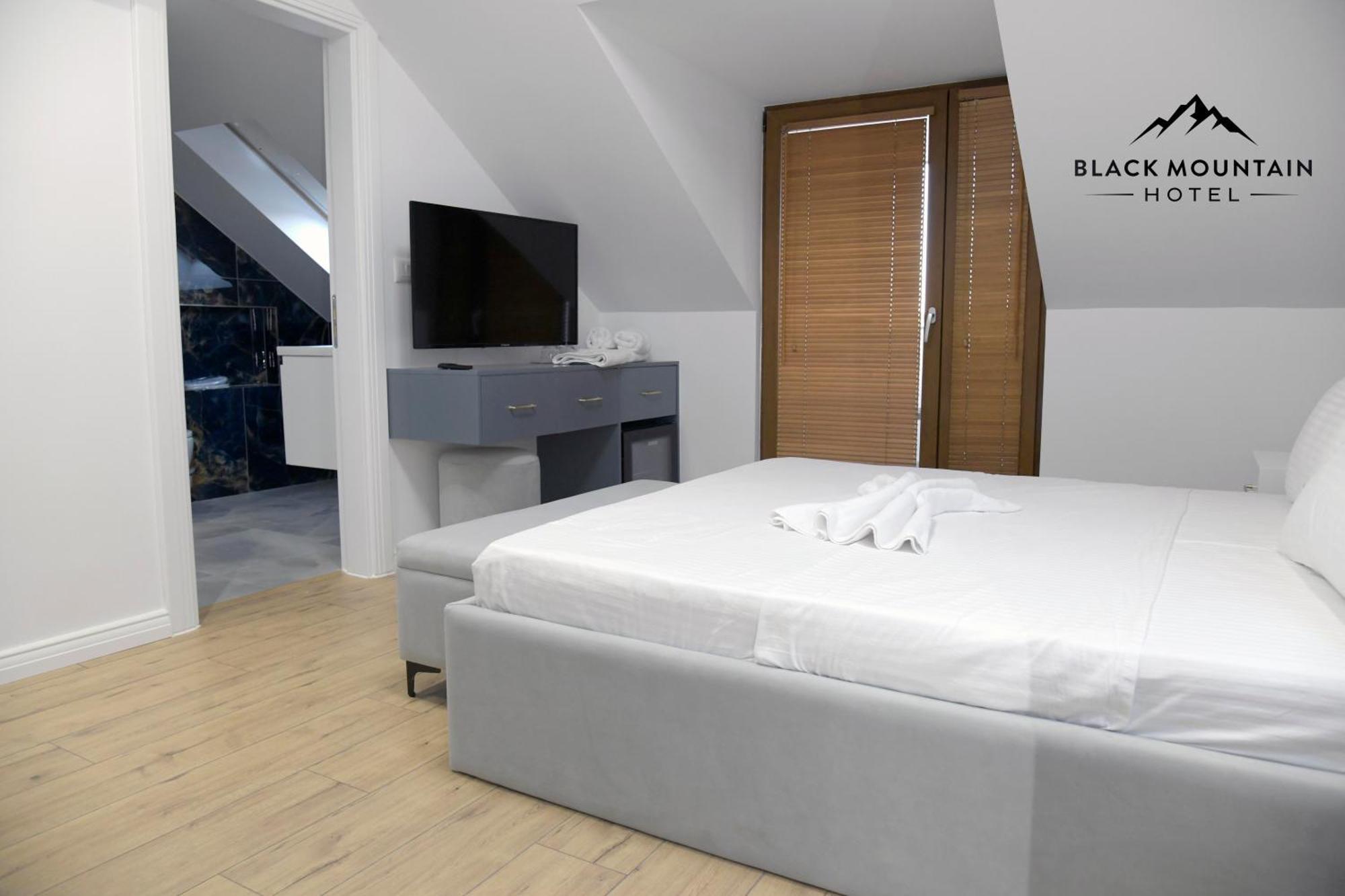 Hotel Blackmountain Bajram Curri